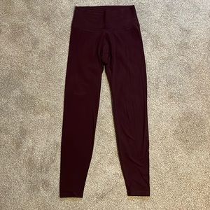 Old Navy maroon balance leggings
